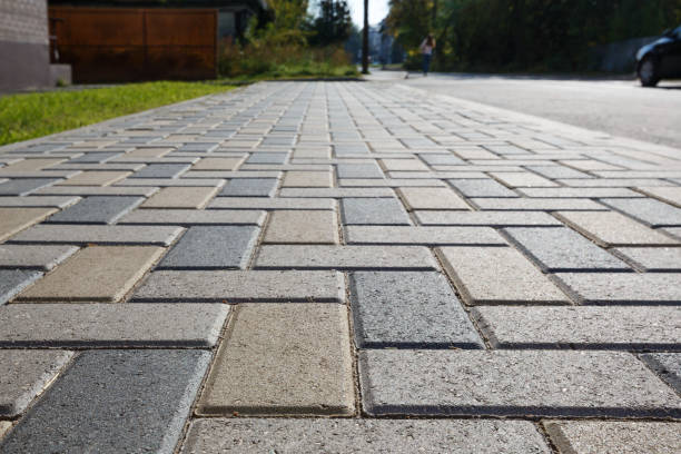 Best Professional Driveway Pavers  in Lithopolis, OH
