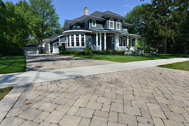 Best Local Driveway Pavers  in Lithopolis, OH